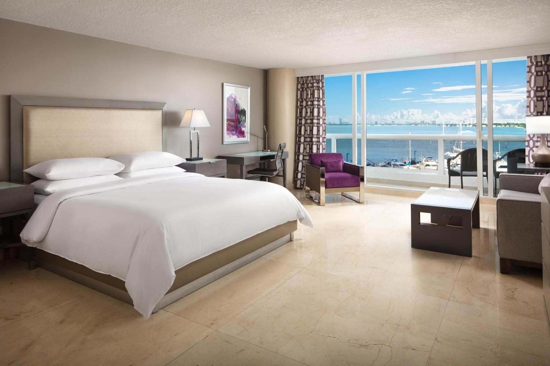 DoubleTree by Hilton Grand Hotel Biscayne Bay