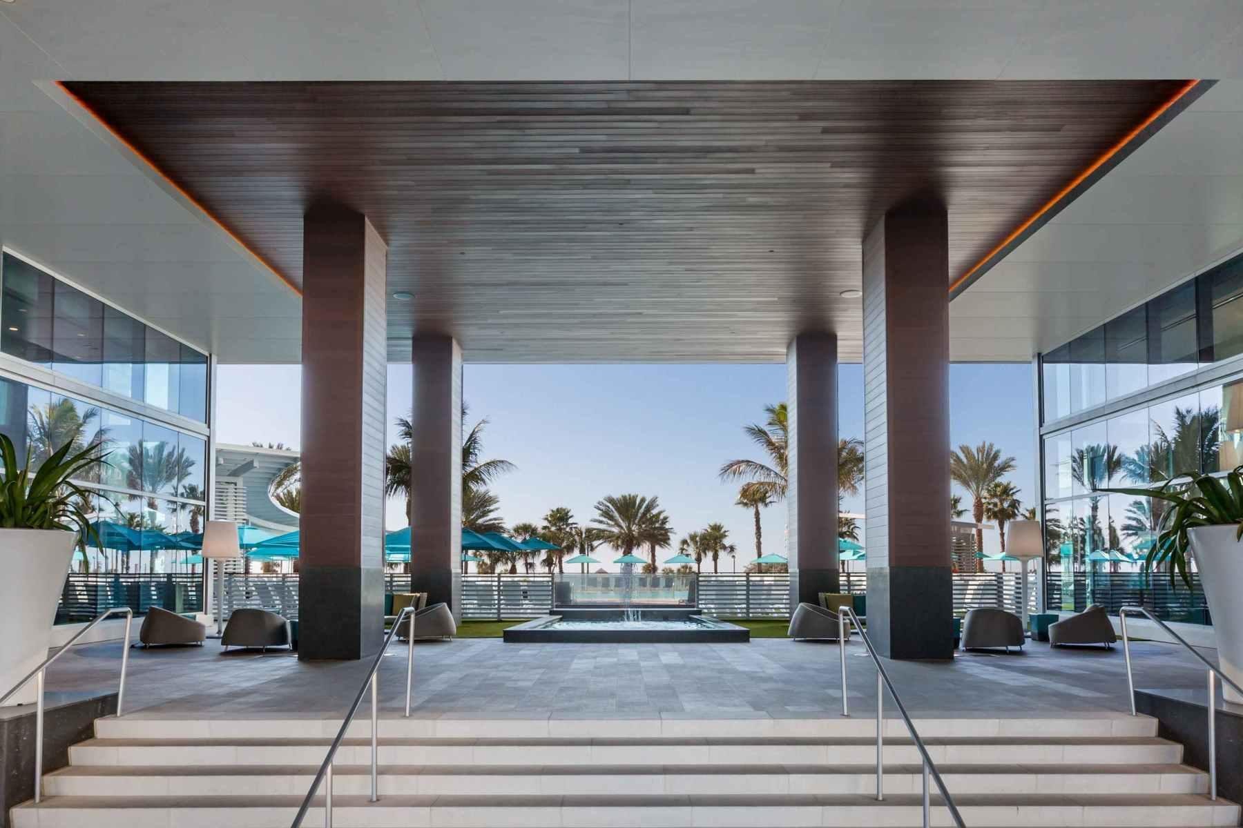 Wyndham Grand Clearwater Beach Resort 10