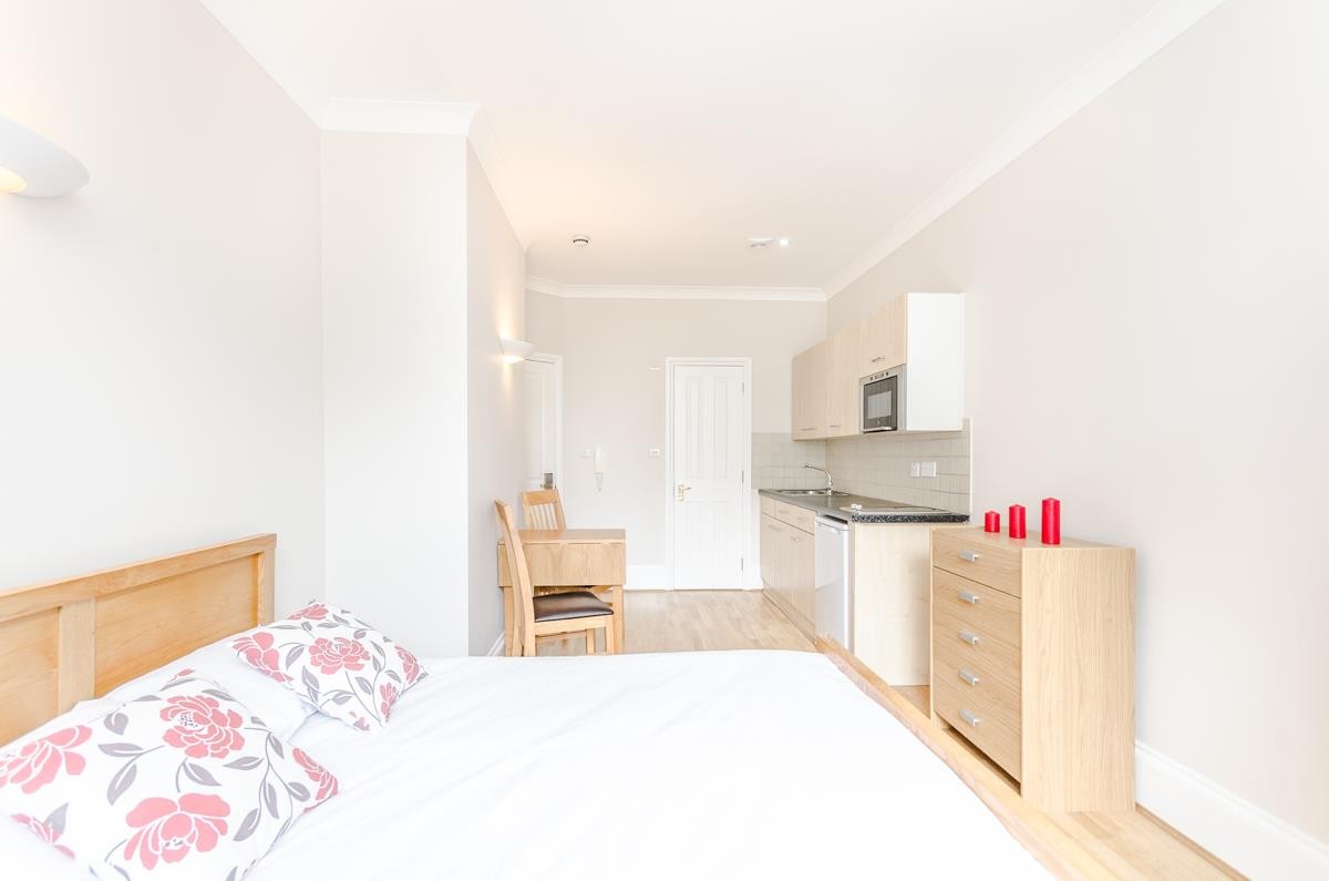 London House Hotel 8