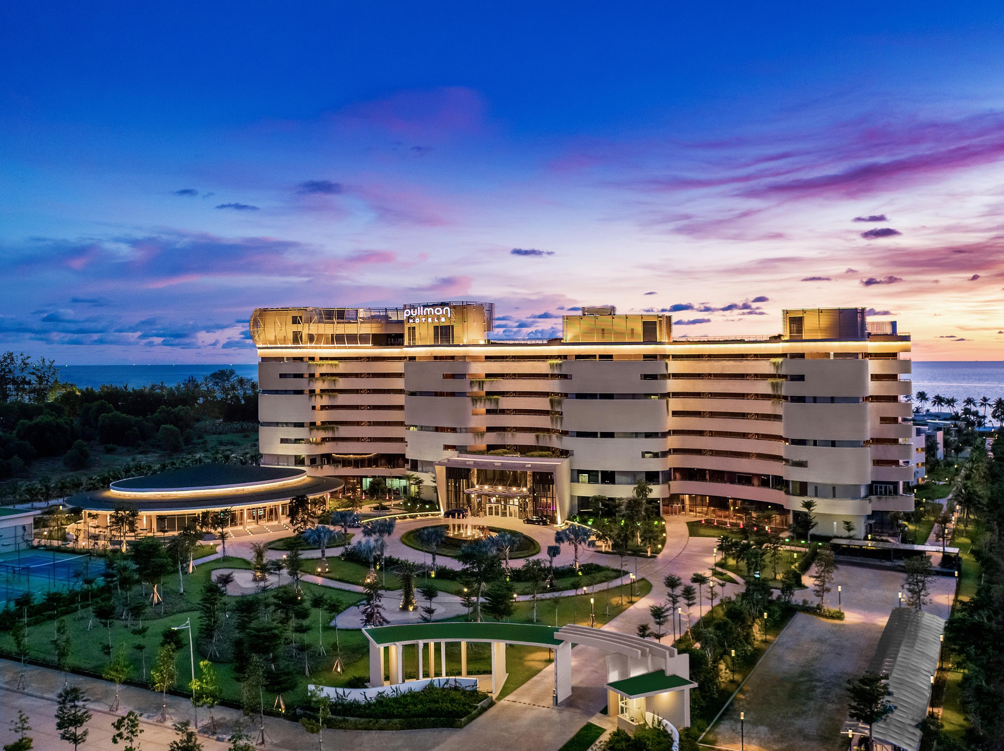 Pullman Phu Quoc Beach Resort   11